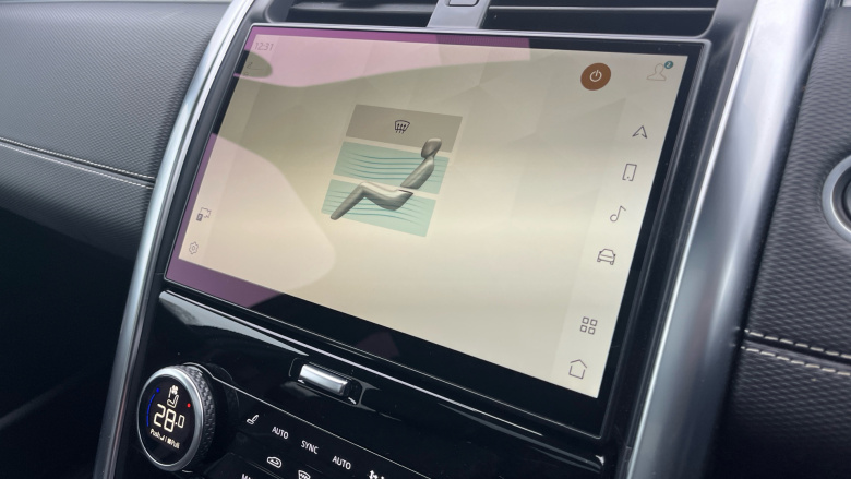 Land Rover Discovery 3.0 D300 R-Dynamic HSE 5dr Auto Diesel Station Wagon